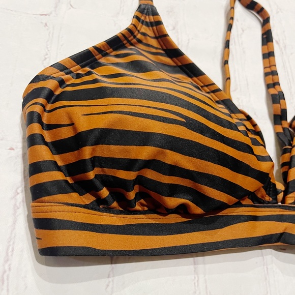 [Kona Sol] NWT Brown and black zebra stripe bikini swim top MEDIUM - Picture 2 of 4